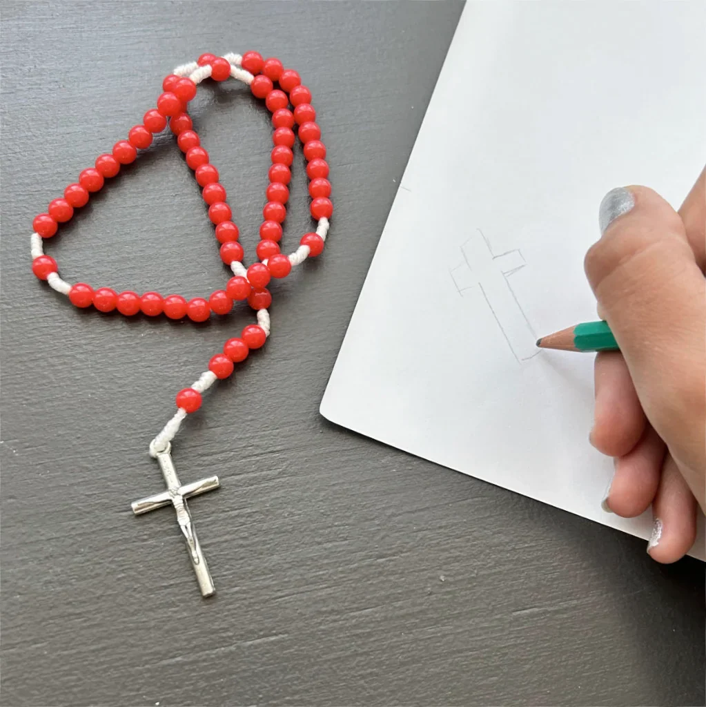 Petit chapelet rouge martyr - Image 4